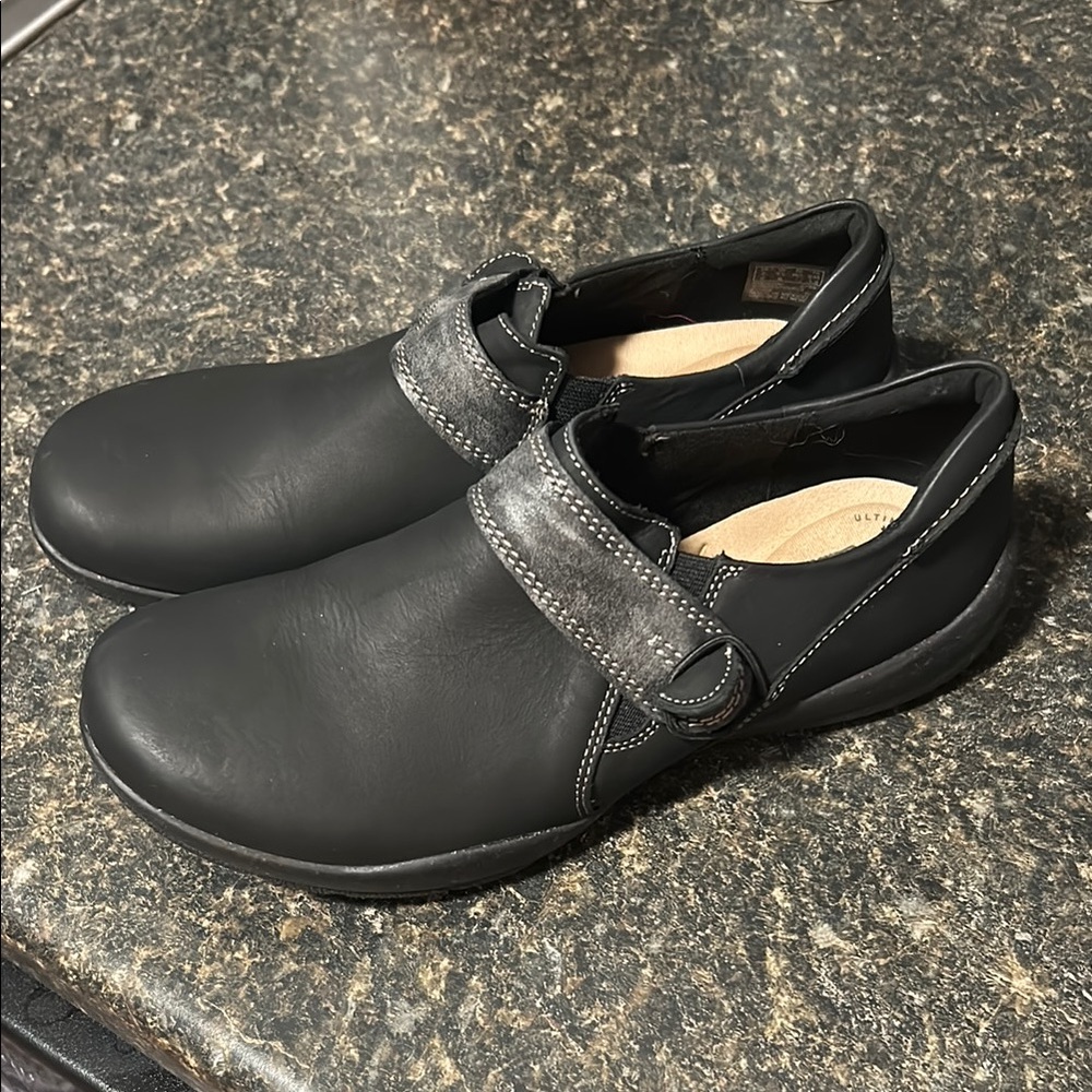 Brand New Women’s Black Leather Shoes